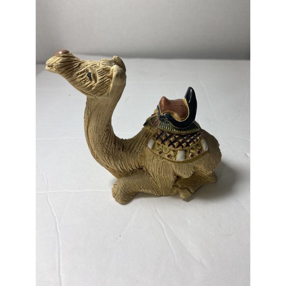 Uruguay Sleepy Camel Figurine Artesania Rinconada Art Pottery Animal Sculpture - Picture 6 of 10